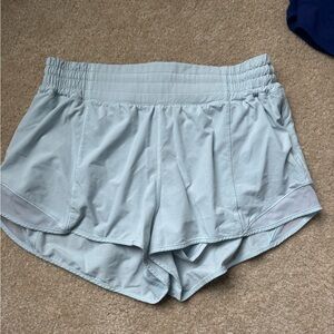 Lululemon high-rise hottie hot shorts, 2.5 inch